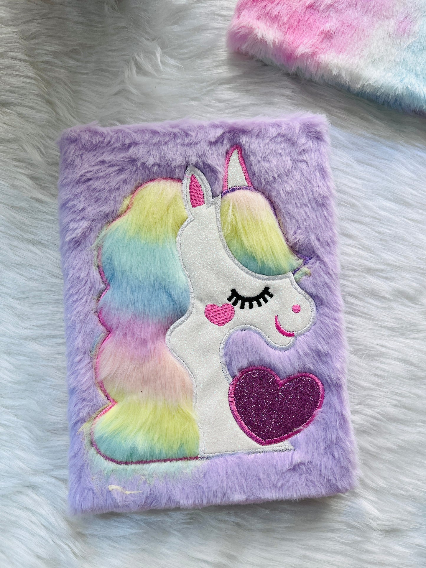 Unicorn Fur Diaries 🌸