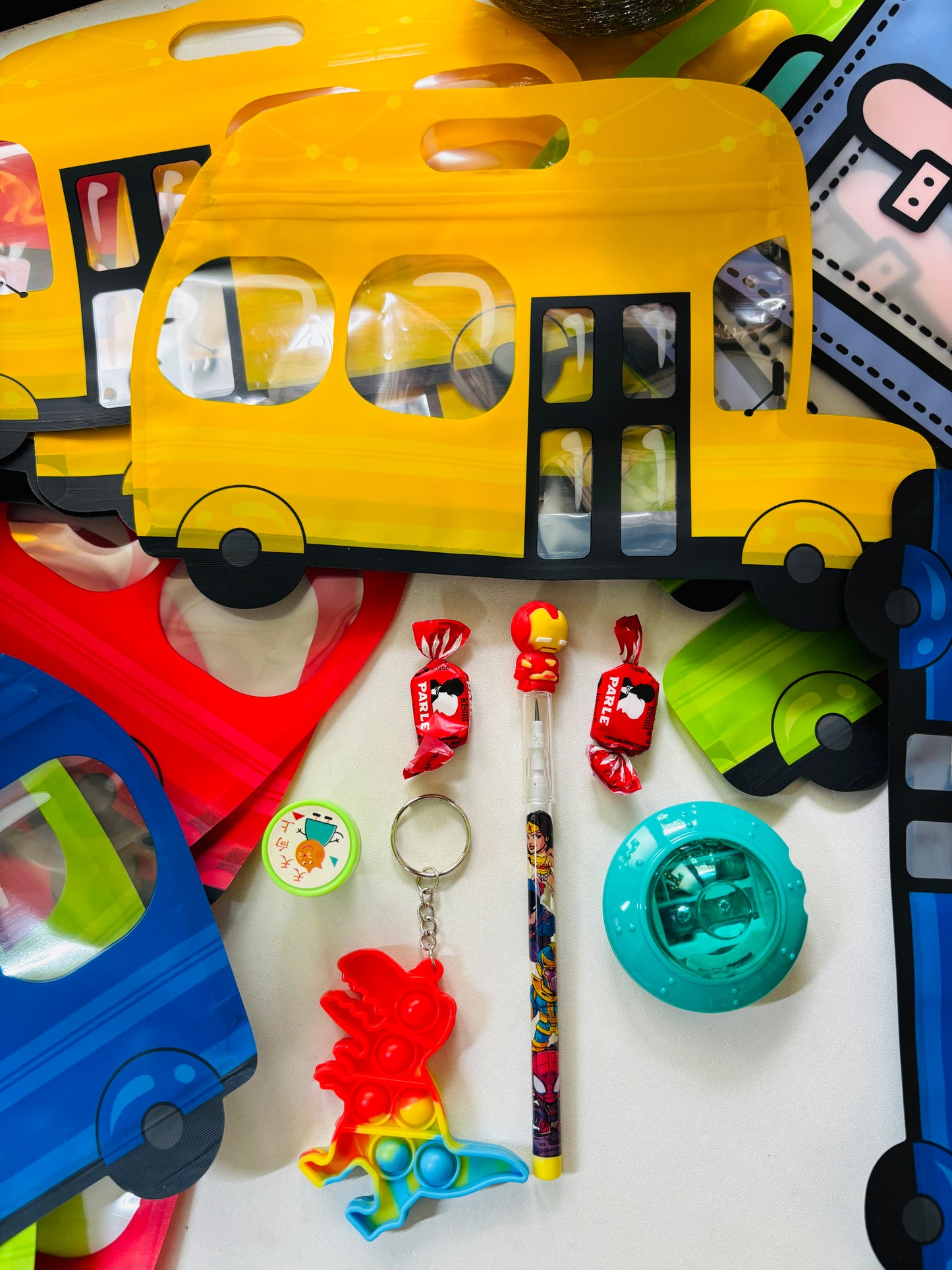 Car themed pouch favours ๐