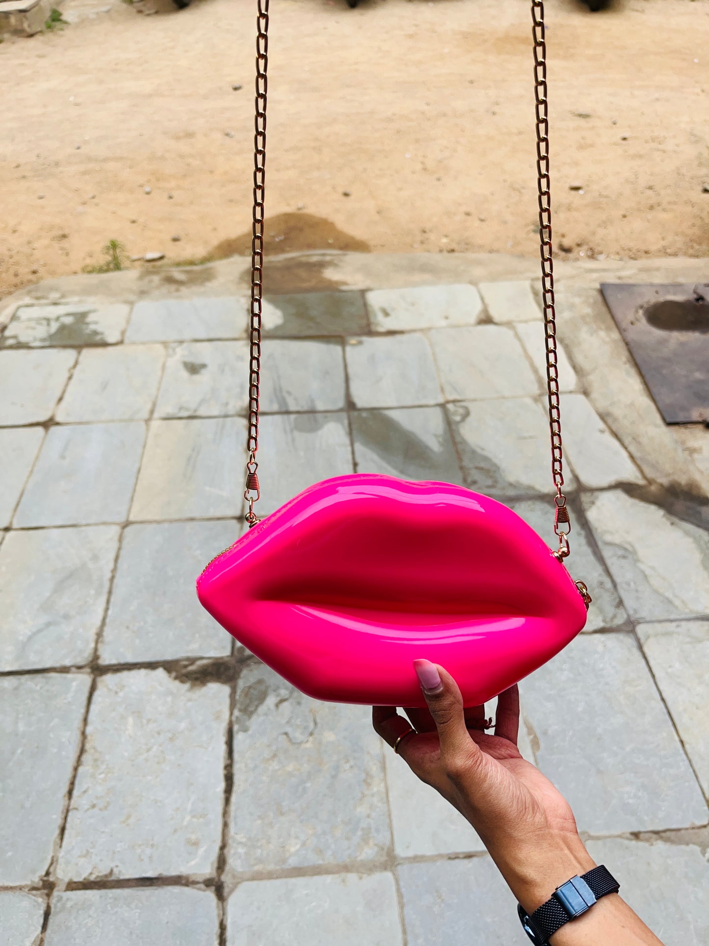 Muah Sling Bags π