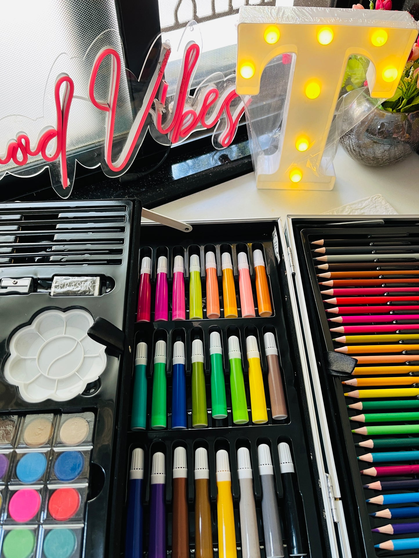Space Colouring Kit