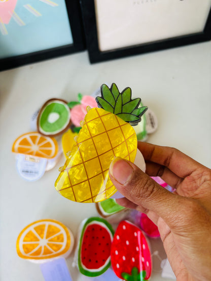 Fruit Clutchers