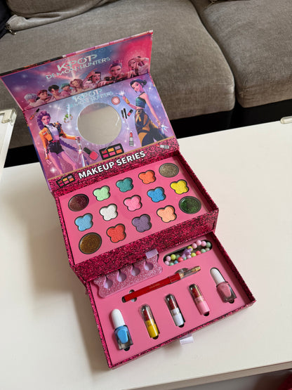 Kpop Premium Makeup Palettes ✨💄